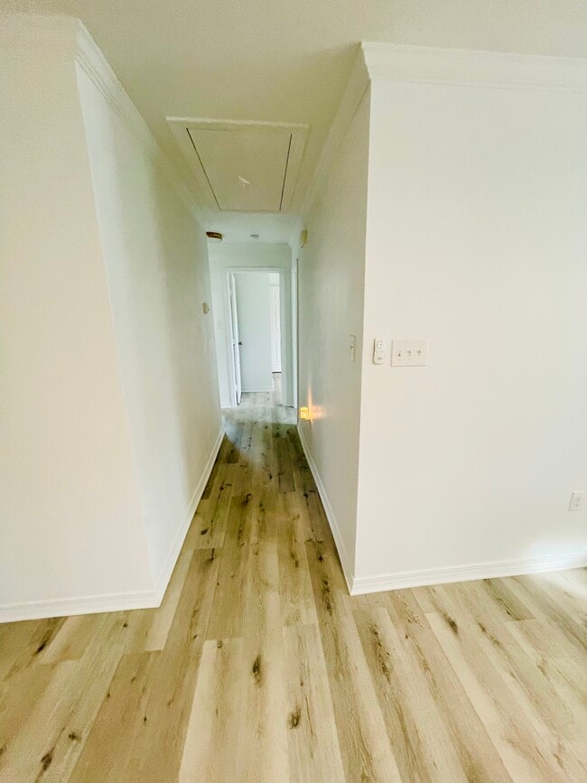 Photo - 9305 River Ln