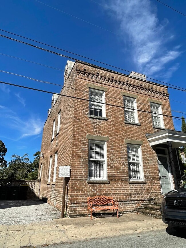 Move in Ready Duplex Close to Forsyth Park - Move in Ready Duplex Close to Forsyth Park Casa