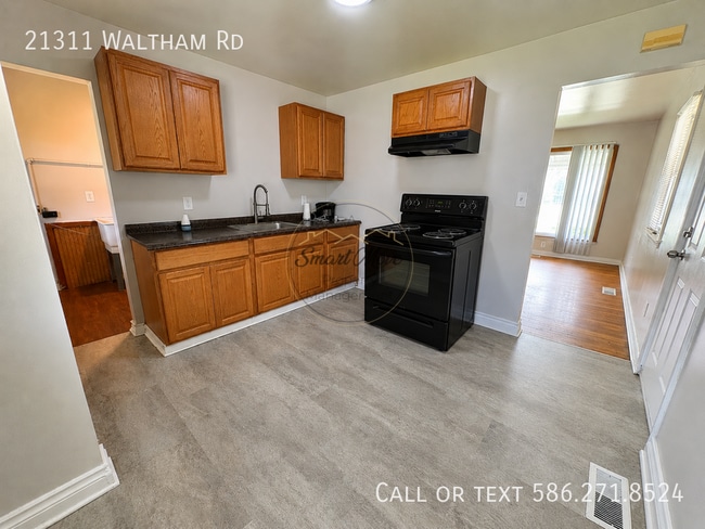 Photo - 21311 Waltham Rd