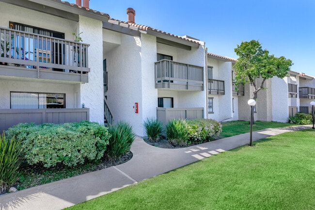 North Bonita Apartments