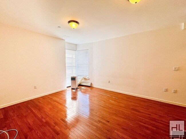 Photo - WEST 129 STREET Unit 5