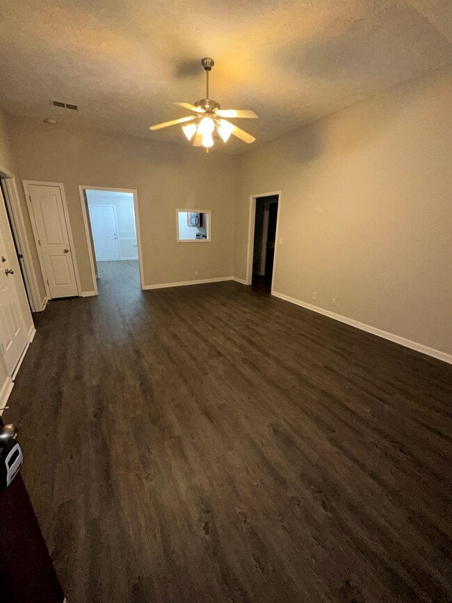 Photo - 9209 Thomason Trail