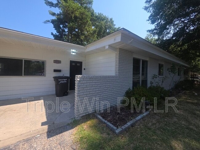 Photo - 1516 Gregory St