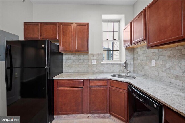 Photo - 1325 N Franklin St