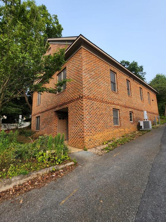 Photo - 117 S Jefferson St