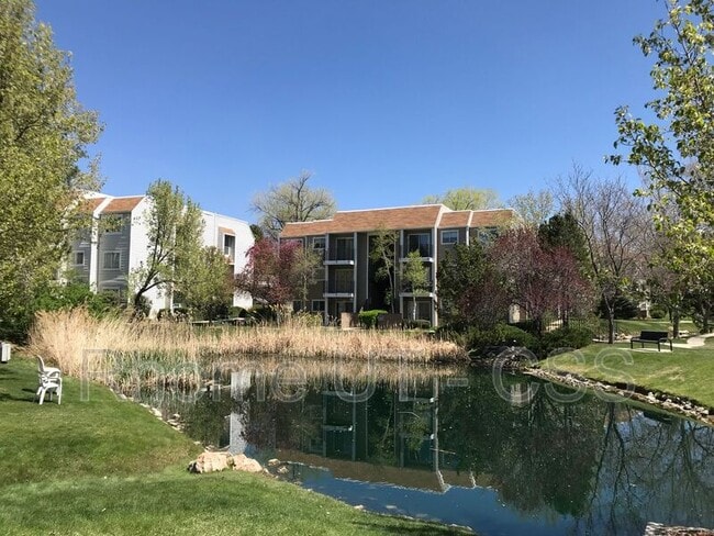 Photo - 4633 S Quail Vis Cv Unidad #E