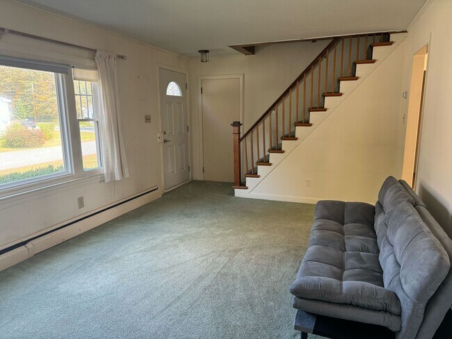 Photo - 5 Bedroom 2 Bathroom Home in Idyllic Neighborhood