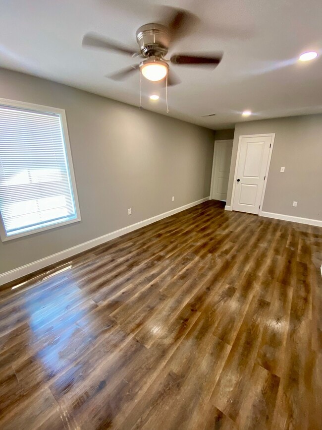 22037 Spidel Wy