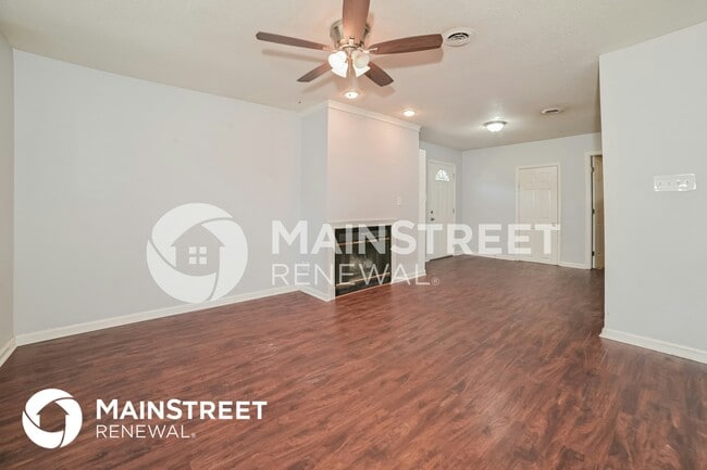 Photo - 2305 Ridgecrest Dr