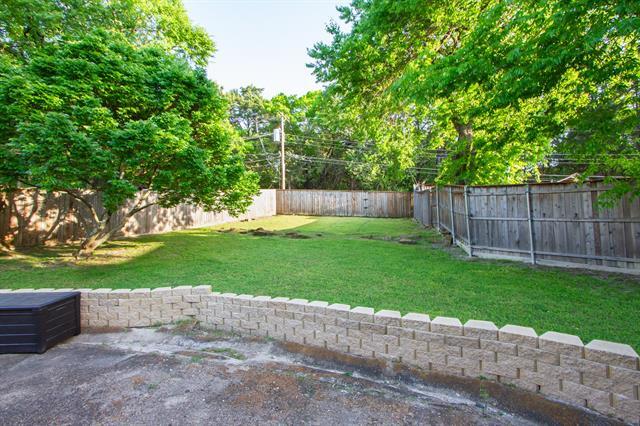 1256 Golden Trophy Dr