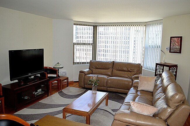 Photo - 535 N Michigan Ave