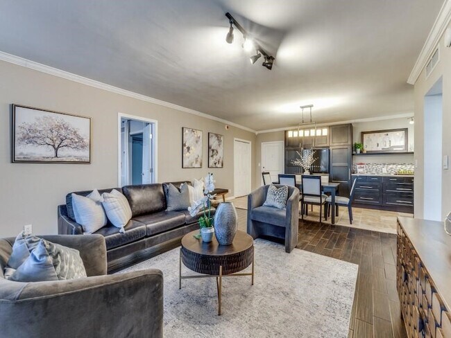 Photo - 3701 Turtle Creek Blvd Condo Unit 11