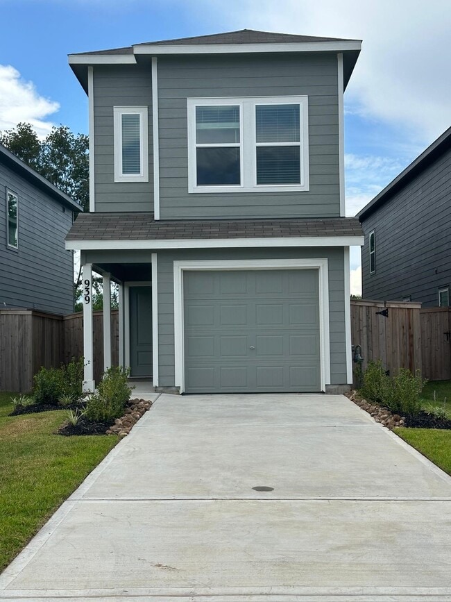 Photo - 939 Pertuso Ln