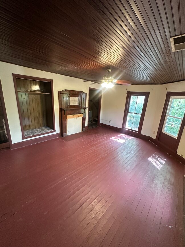 Photo - 10963 Dixie Hwy Unit B