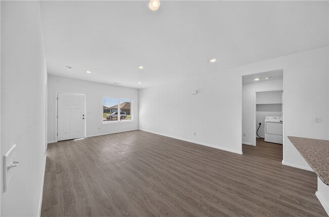 Photo - 2709 Major St
