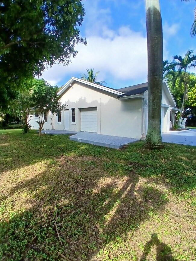 Photo - 22300 SW 184th Ave