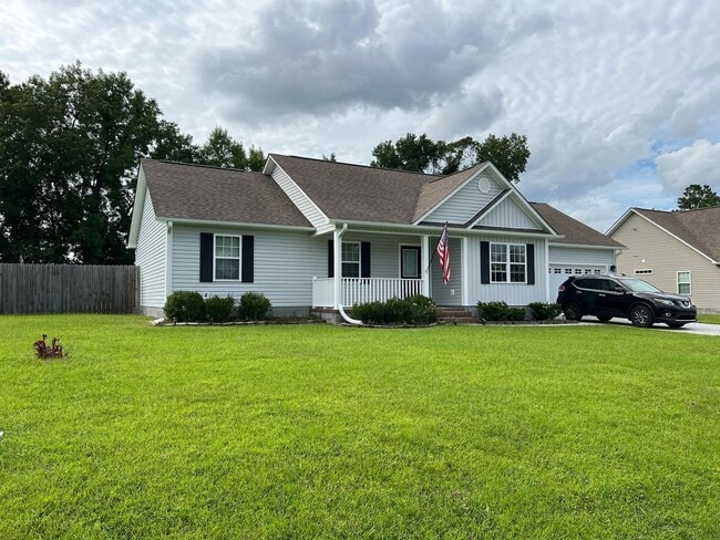 Photo - 141 Louie Ln