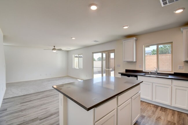 Photo - Spacious, Stylish & Move-In Ready