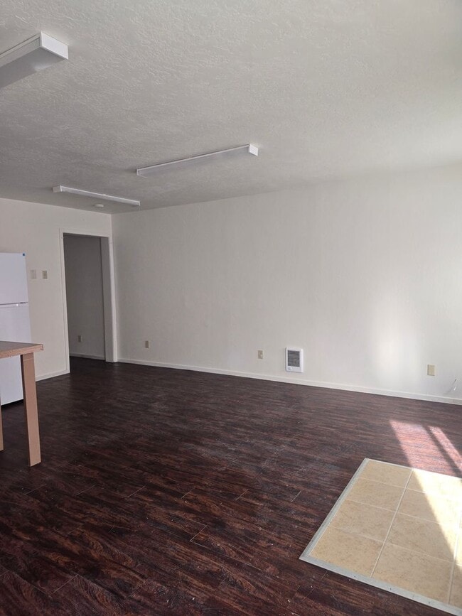 Photo - Cute 2 Bedroom