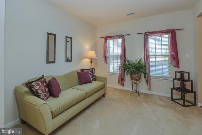 Photo - 2975 Kincaid Dr