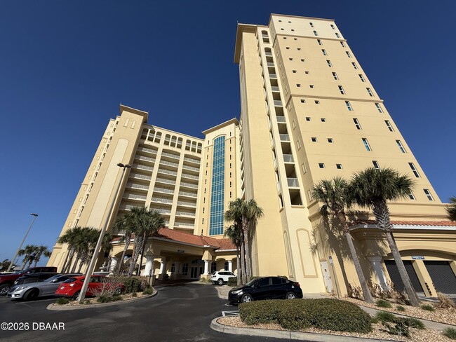 Building Photo - 2801 S Ridgewood Ave Unit 409