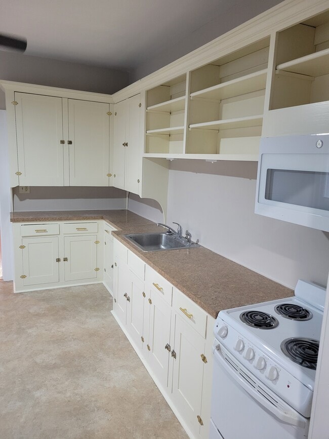 Photo - 282 Genesee St Unit 1