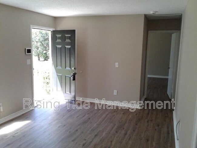 Photo - 6109 Shady Ln