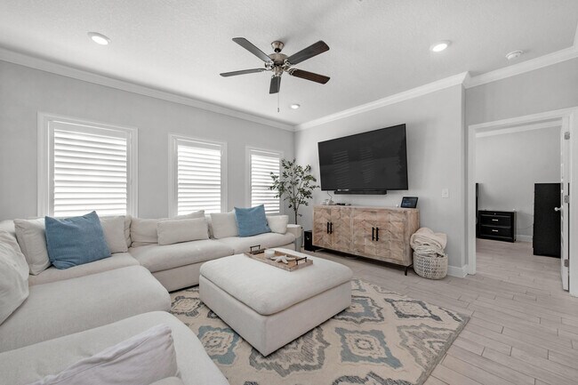 Photo - 382 Lightning Bug Ln