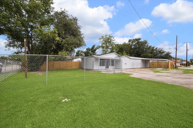 Building Photo - 1514 Mercury Dr Rental