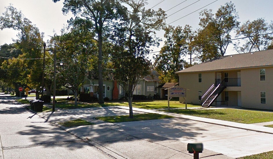 Photo - 815 E Russell Ave