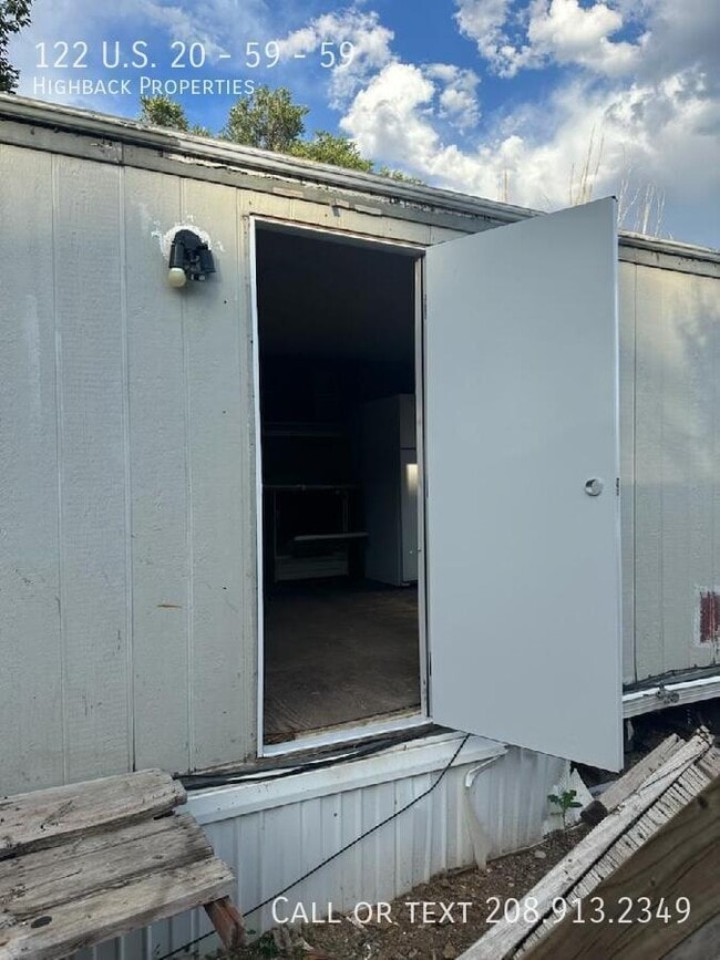 Building Photo - 122 US-20 Rental