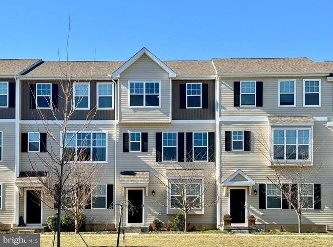 Photo - 43 Tyndall Trl Townhome