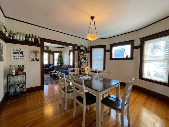 Building Photo - 56 Hobson St Unit 2 Rental