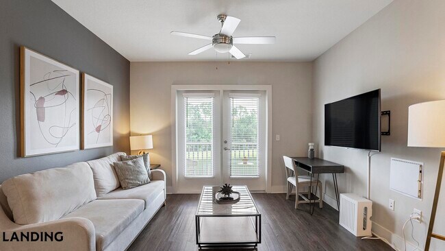 Photo - 8511 Myslak Wy Unidad 8572E