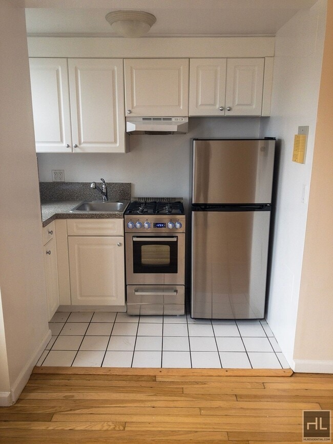 Photo - AMSTERDAM AVENUE Unit 6C