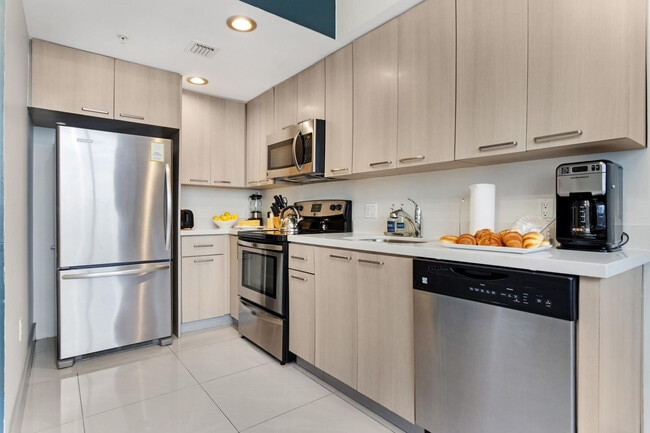 Photo - 1700 SW 2nd Ave Unit ID1272322P