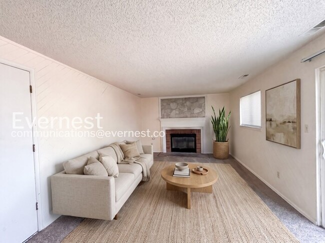 Photo - 2702 Dickens Dr