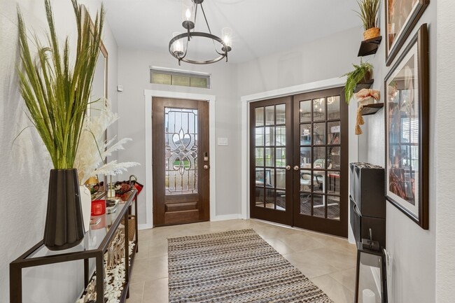 Photo - 1511 Maple Rdg Dr