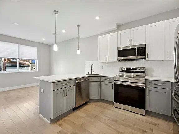 Photo - 2011 N Randolph St Unidad 10