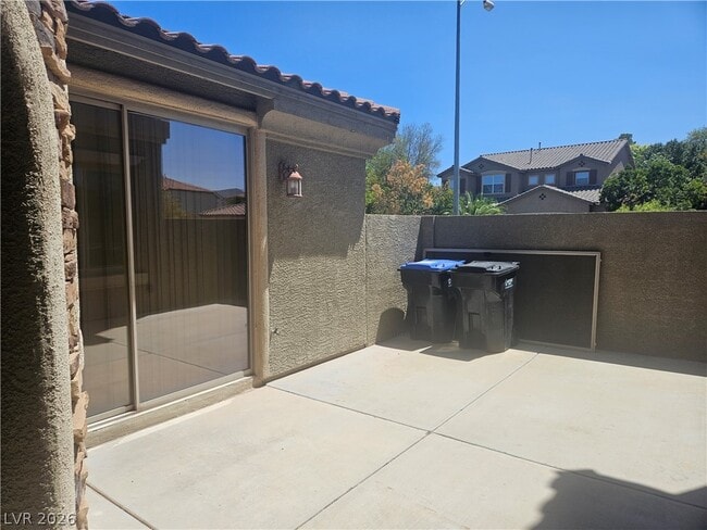 Photo - 230 Valerian St