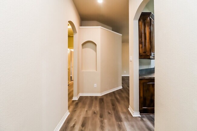 Photo - 160 Spring Hollow Dr