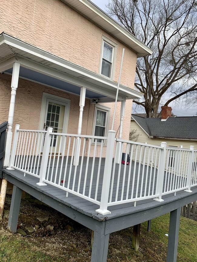 Photo - 916 Pine Rd