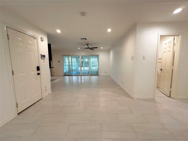 Photo - 9626 Highmeadow Dr