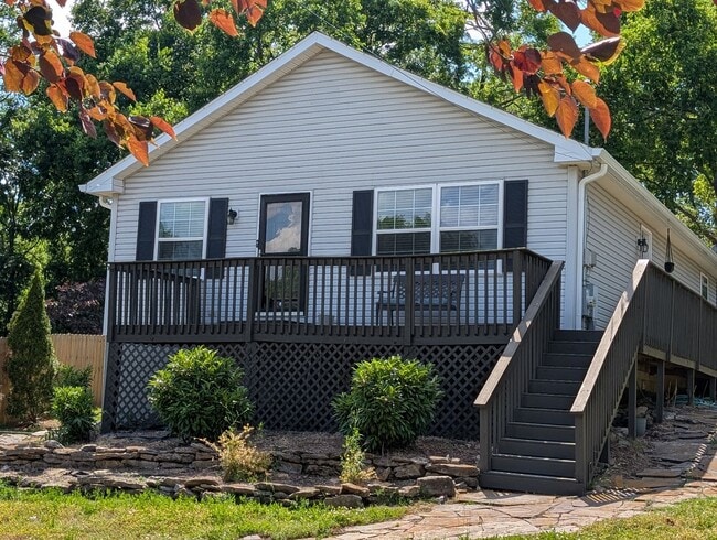 Photo - Sylvan Park Stunner