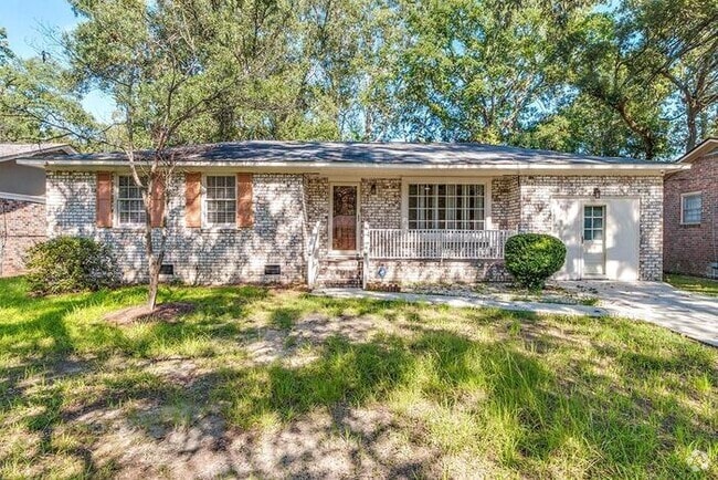 Building Photo - 740 Hitching Post Rd Rental