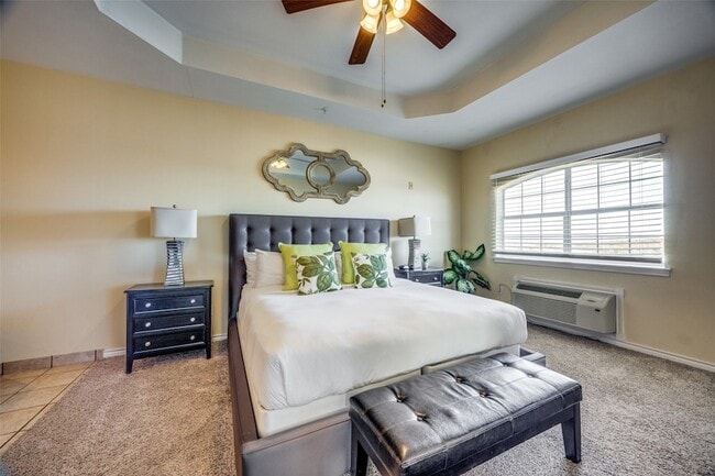 290 Tanglewood Cir Unidad 5441/42