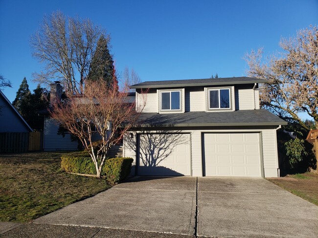 Beautiful Beaverton Home with Three Levels... - Beautiful Beaverton Home with Three Levels...