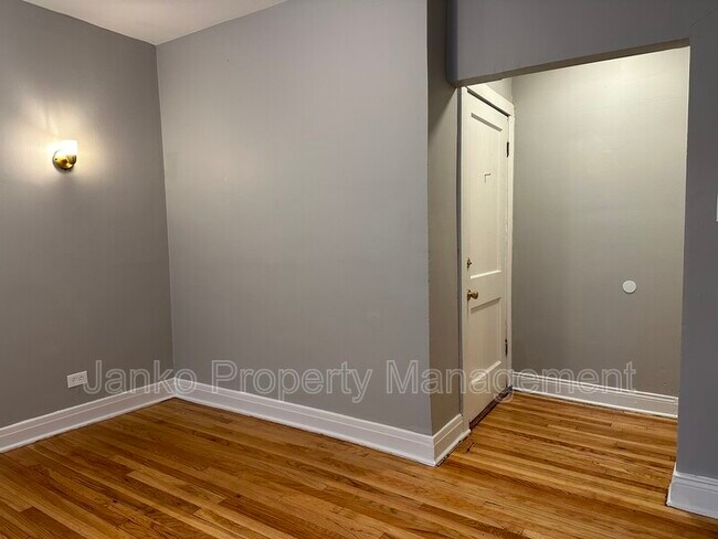 Photo - 5605 W Wabansia Ave Unit 2