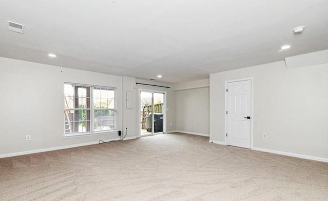 Photo - 2900 Stockholm Way