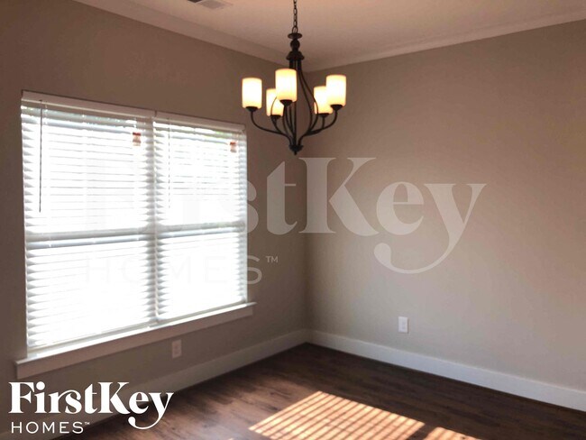 Photo - 269 Union Station Dr